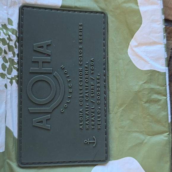 ALOHA Collection Pua Mini Hip Pack / Moss - Picture 2 of 8